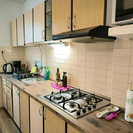 Apartment In Mit Terrasse Und Garten *