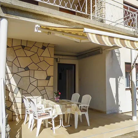 Appartement Valerija *